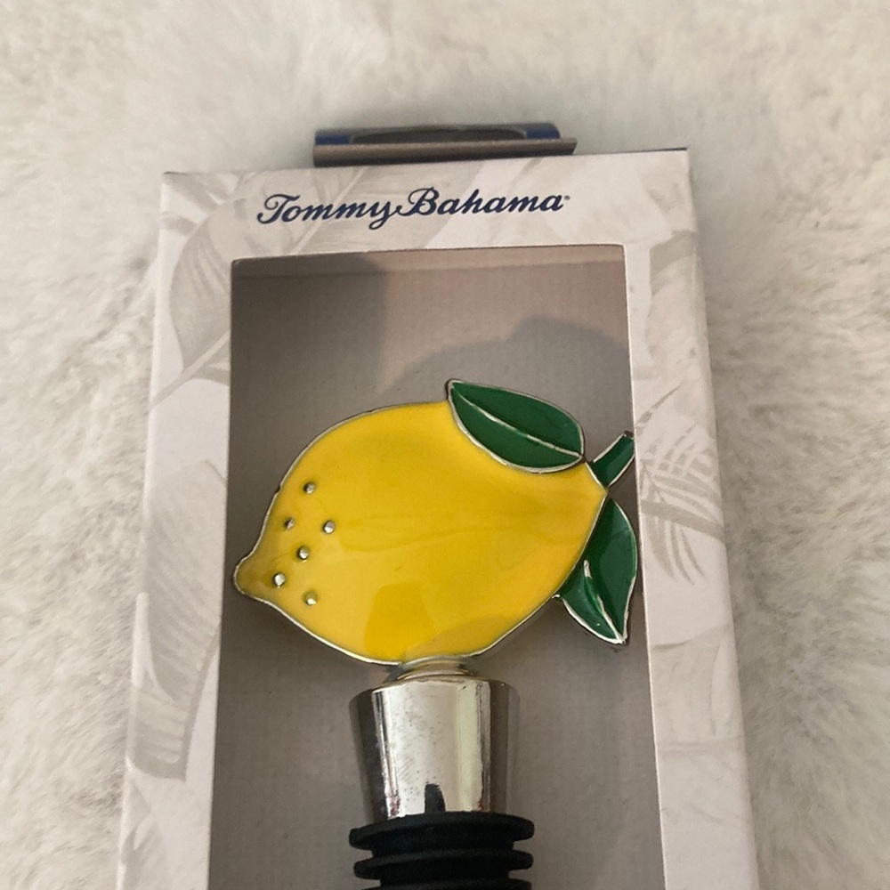 Tommy Bahama Lemon Bottle Stopper - Picture 2 of 5